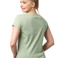 Tricou clasic verde deschis pentru femei – material ușor, respirabil, confecționat local
