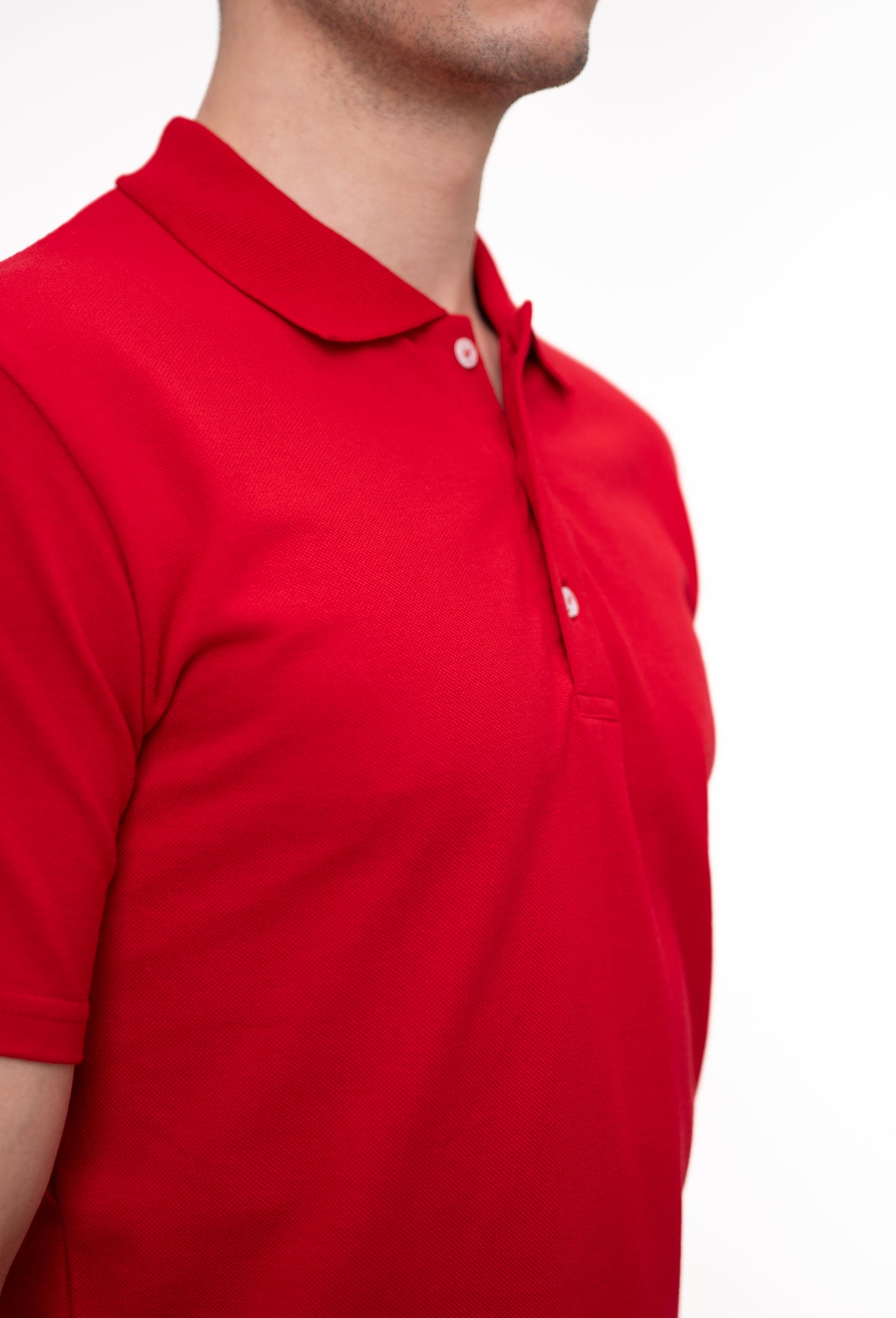 Tricou polo roșu din bumbac 100%, ideal pentru personalizare prin broderie.
