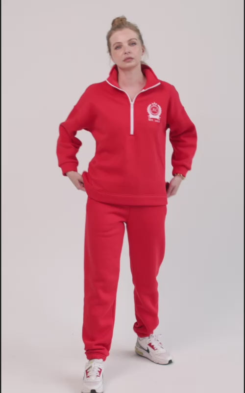 Video costum sportiv roșu pentru femei – prezentare detaliată Almam Fashion, confecționat în Moldova